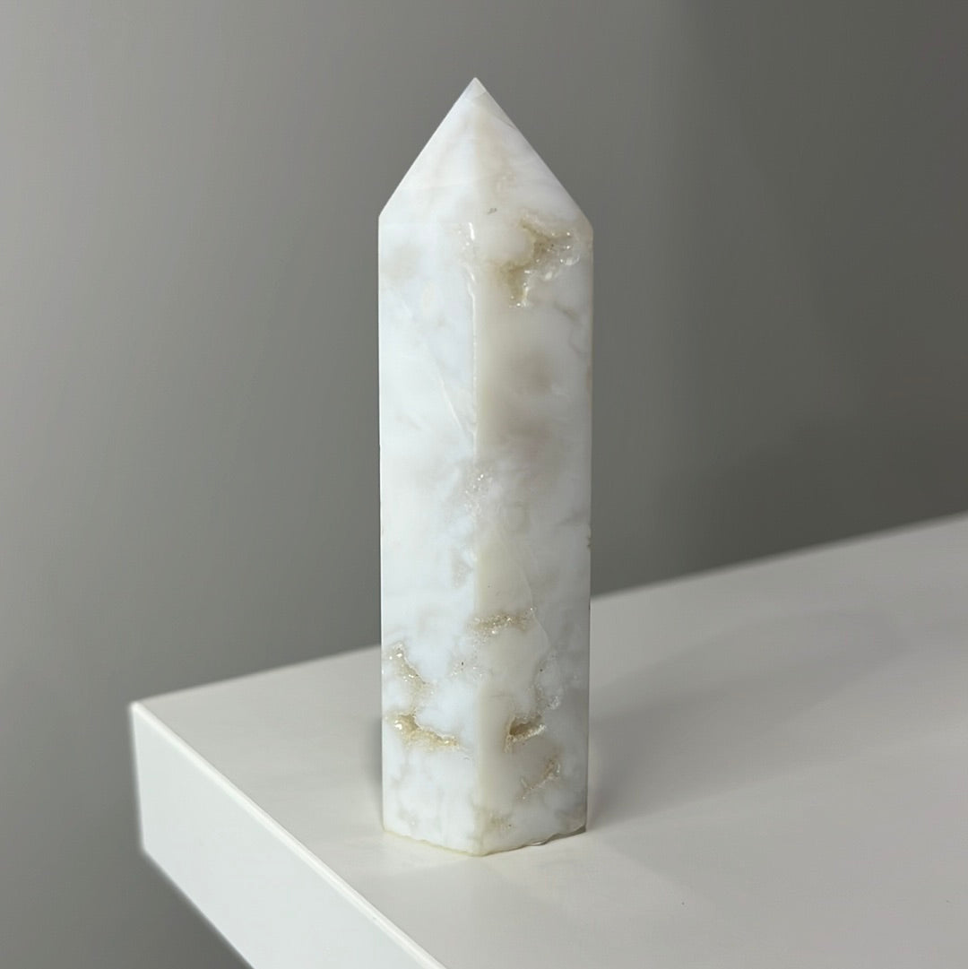 White Snow Agate Point