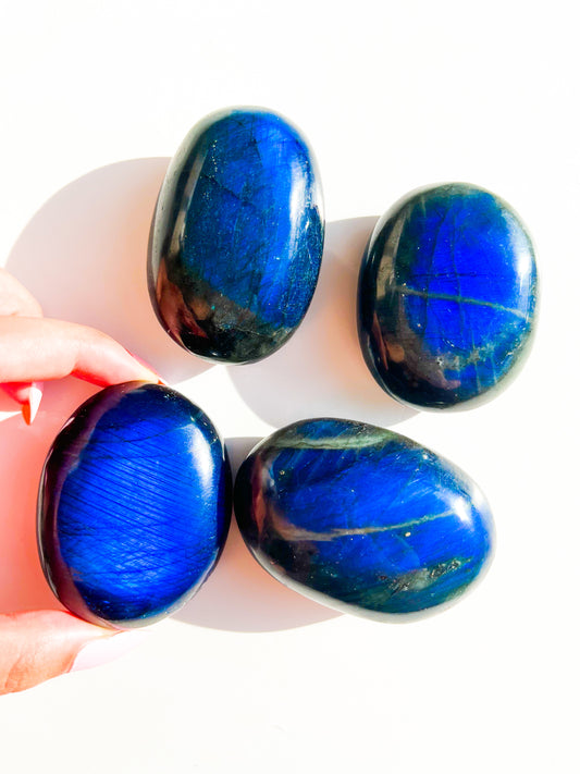 Blue Flash Labradorite Palm Stone